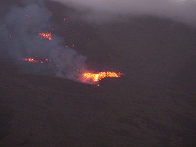 Coulée de lave depuis la N2