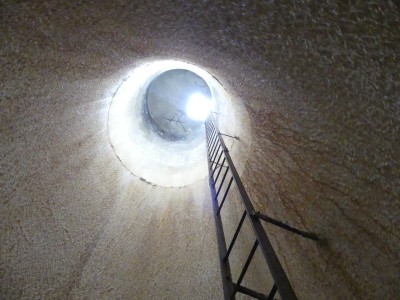 Tunnel au parc Seven Springs (ou Epta Piges)