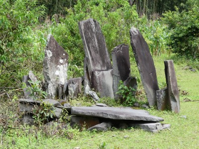 Mégalithe de l'île de Flores à Naru