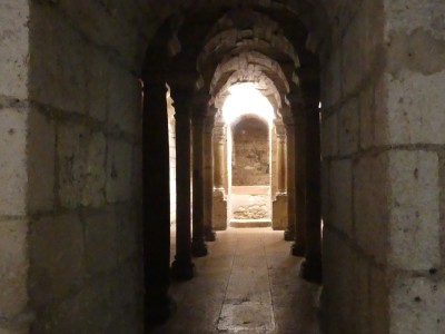 La crypte de l'abbaye Saint-Philibert