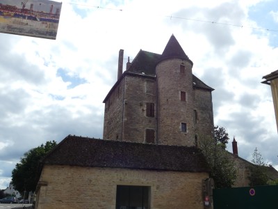 Saint-Gengoux-le-National - Maison forte