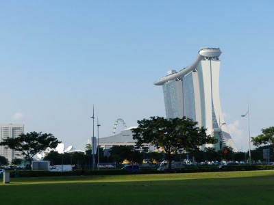 Moshe Safdie, hôtel Marina Bay Sands
